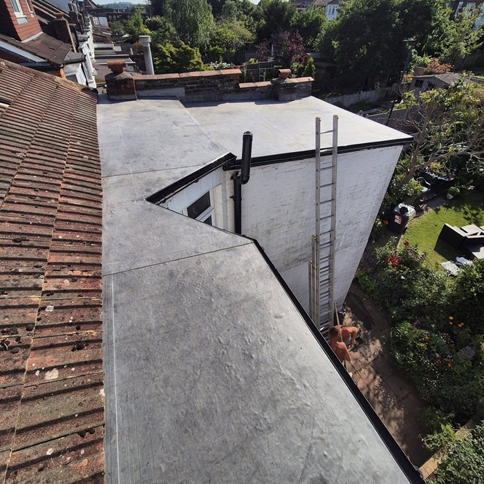 New rubber flat roof